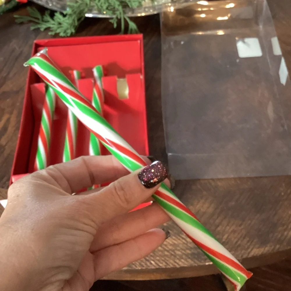 1 BOX CRATE & BARREL SWIZZLE STICKS, HOLIDAY, CANDY STRIPE